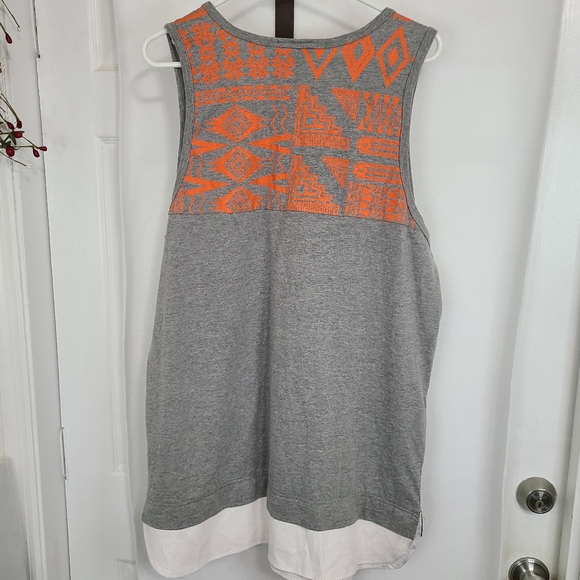 Squrre Zero Woman's Sleeveless Tank Top, Size: XL Color: Grey with color pattern - Picture 16 of 16